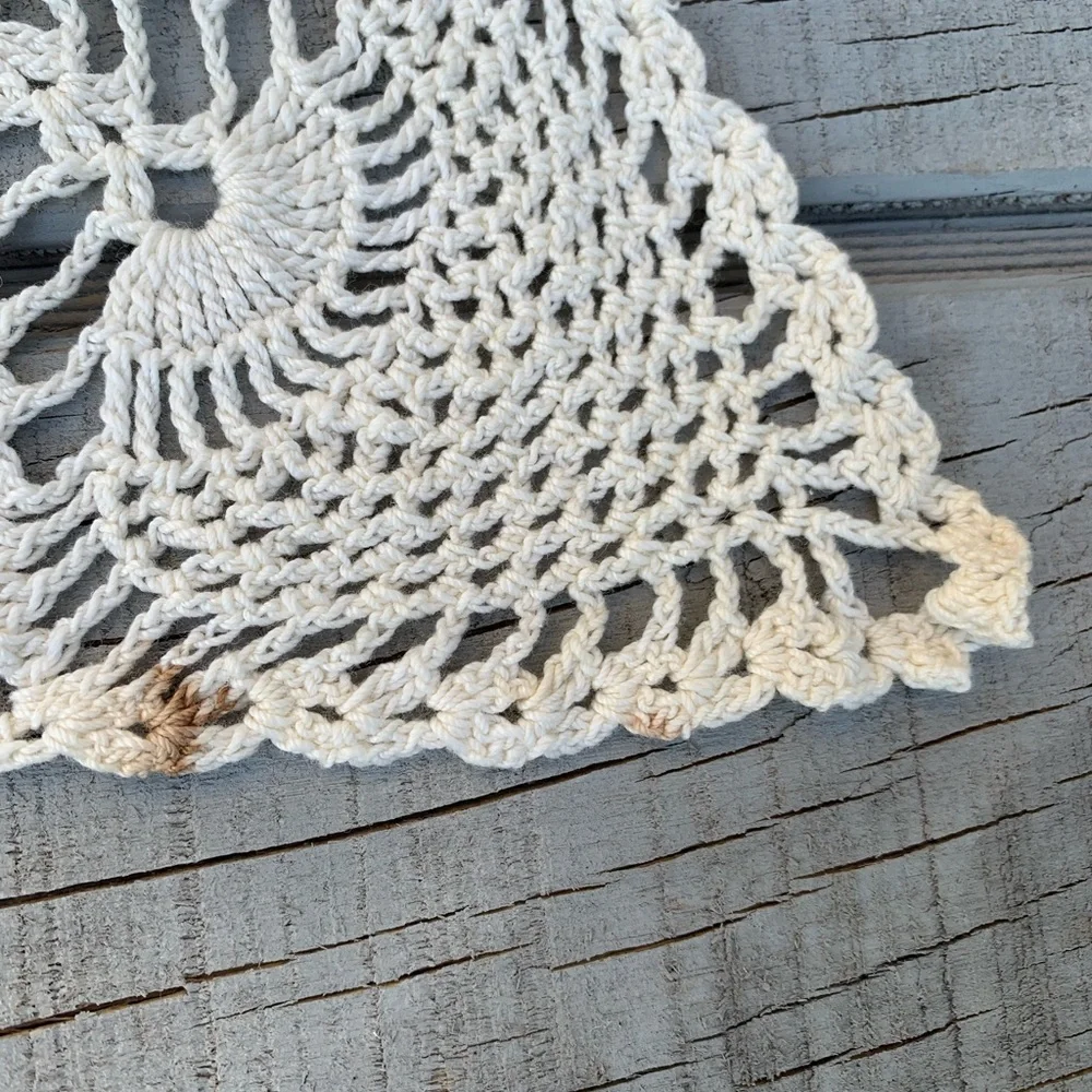 Vintage White Pineapple Crochet Lace Tablecloth Topper Starburst Large Doily 26”